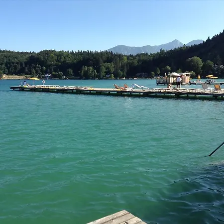 皮特恩 - 杰尼住宿加早餐旅馆