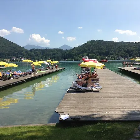 皮特恩 - 杰尼住宿加早餐旅馆